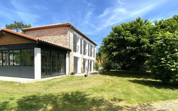 Maison à vendre    5 pièces •  Agen