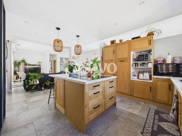 Vente Maison 5 pièces de 175m² - 83720 Trans-en-Provence