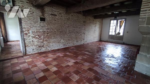 A vendre maison de ville de 146m² + dépendance