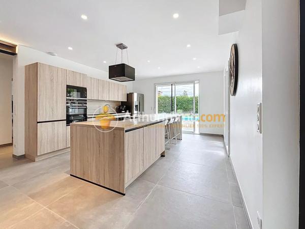 Vente Maison 5 pièces 175 m2 à Bourgoin-Jallieu