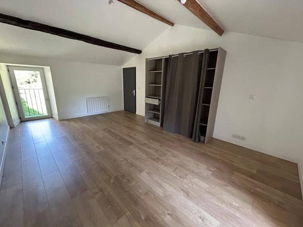 maison en pierres entièrement refaite