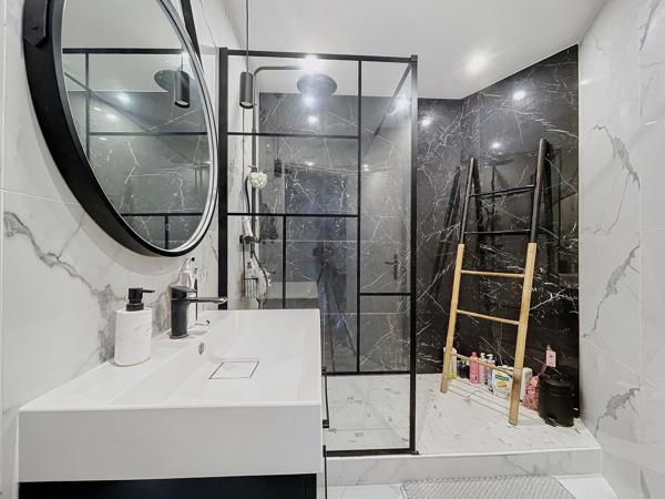 Appartement 4 pièces - 95 m² Exclusivité efficity