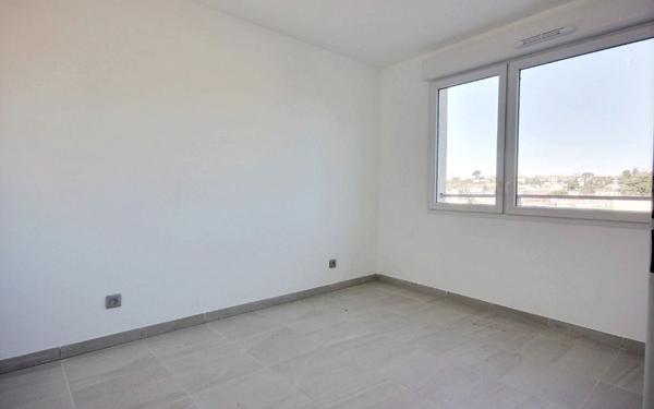 Appartement à louer    2 pièces •  Marseille 13