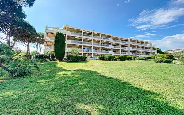 Appartement à louer    2 pièces •  Antibes