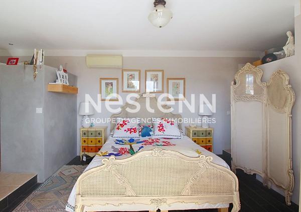 A VENDRE FLAYOSC Propriété 4 chambres 230 m² avec VUE PISCINE GARAGE