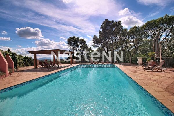 A VENDRE FLAYOSC Propriété 4 chambres 230 m² avec VUE PISCINE GARAGE