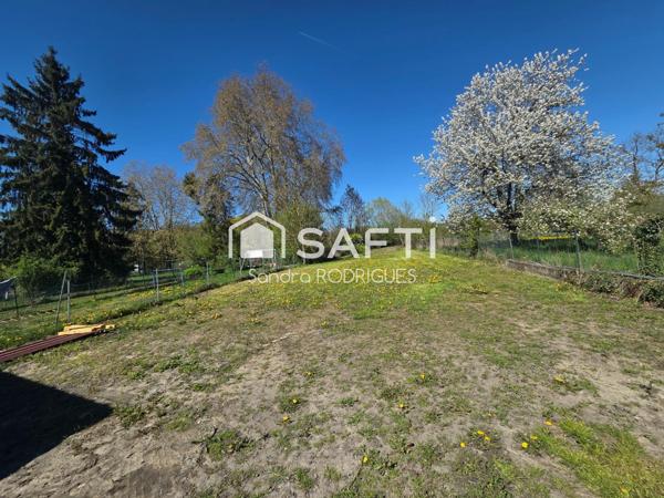 Maison individuelle avec jardin et dépendances proche de toutes commodités, à 2 min de l'axe Saint-Quentin /Laon
