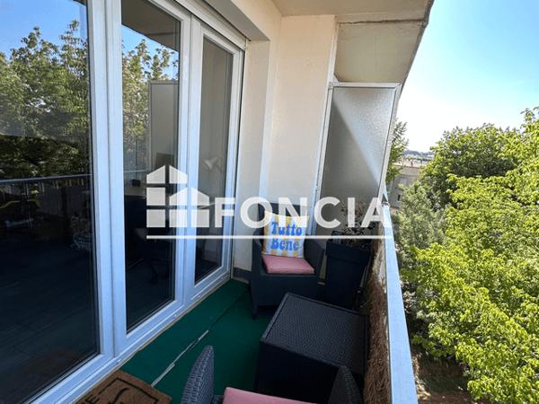 Location Appartement meublé 3 pièces 65.22 m² - 8 AV. DE LATTRE DE TASSIGNY La Roche Sur Yon 85000