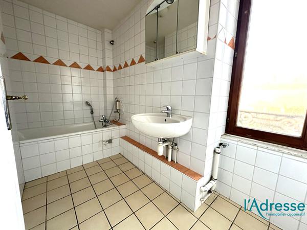 Appartement Buhl 3 pièce(s) 57 m2 - 2 CH - garage - grenier - cave