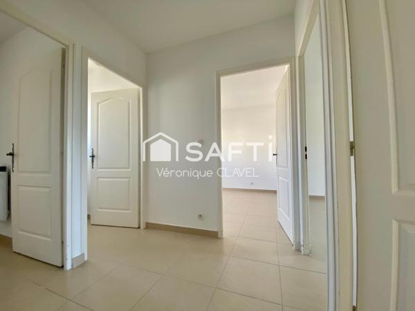 Maison de 101m2  de 2013 avec jardin et garage au calme.