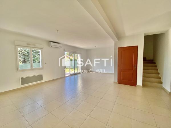 Maison de 101m2  de 2013 avec jardin et garage au calme.