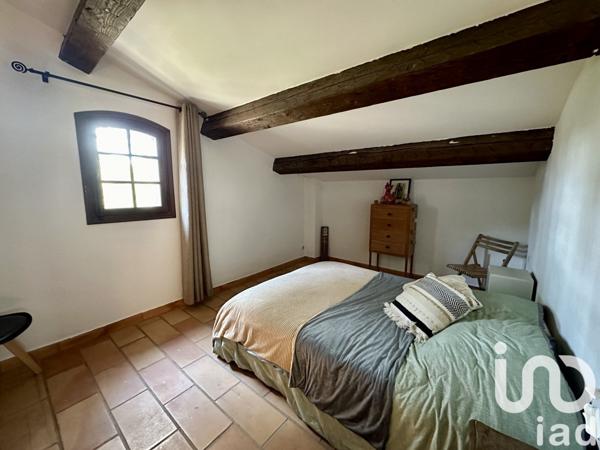 Maison traditionnelle 7 pièces de 180 m² à Roquebrune-sur-Argens (83520)