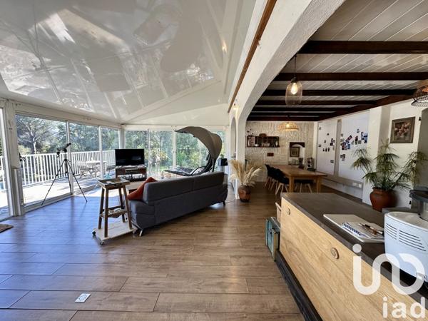 Maison traditionnelle 7 pièces de 180 m² à Roquebrune-sur-Argens (83520)