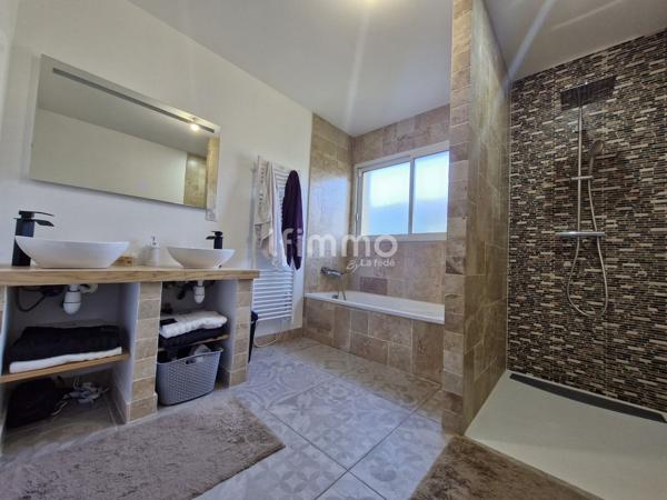 Maison de plain-pied 200 m² – Piscine – Carcassonne