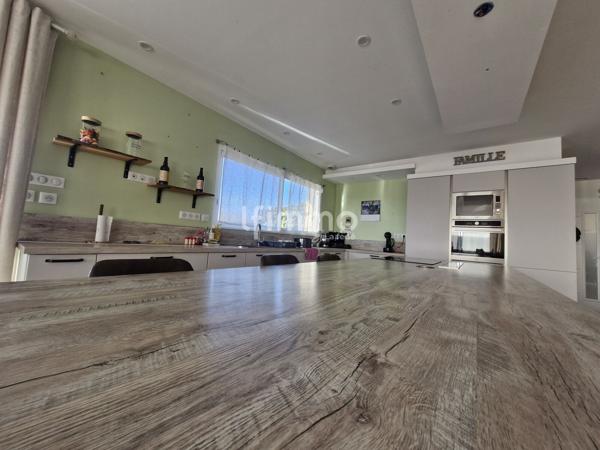 Maison de plain-pied 200 m² – Piscine – Carcassonne