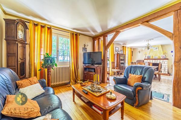 Maison
                                                                                                                                                                                                                                                                                                                        6 pièce(s)                                                                                                                                                                                                          5 chambre(s)                                                                                                                                                                                                          160  m²