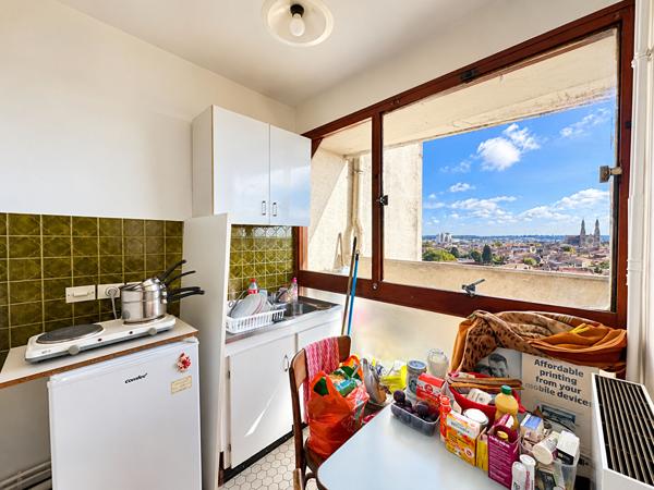Studio loué avec balcon de 29,33m² à Bordeaux Nansouty