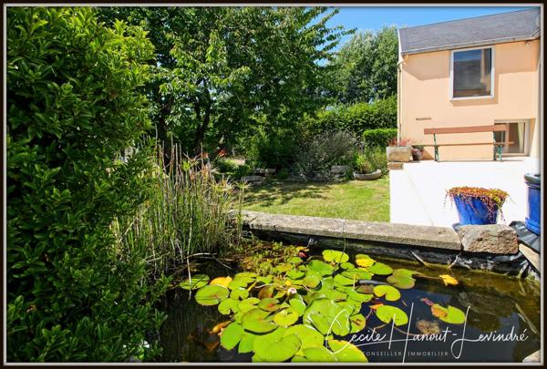 Jullouville (50610) SAINT-PAIR SUR MER - 1 km de la plage. Pavillon 1976 - 110 m² - 6 pièces - 3 chambres. Terrain 750 m².