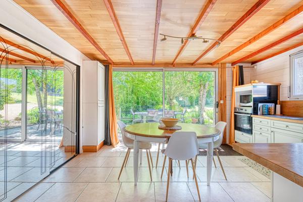 Propriété exceptionnelle avec vue imprenable sur la Mayenne.