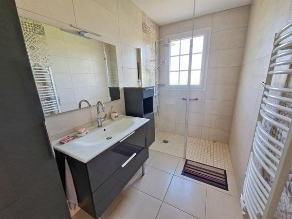 Maison familiale Doué En Anjou 175 m2.