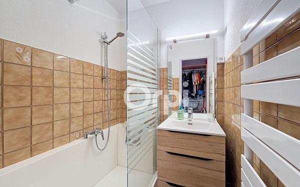 Appartement à vendre    1 pièce • 22,79 m2 Sanary-sur-Mer