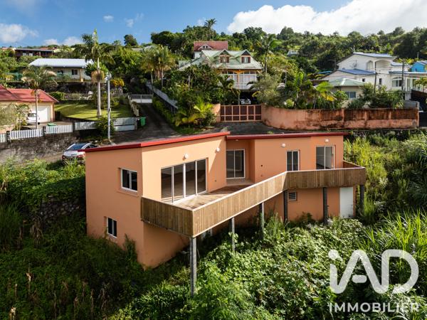Maison à vendre 6 pièces 110 m² Les Avirons