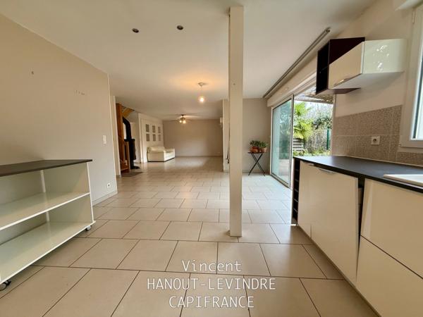 Maison à vendre 7 pièces RIVES DU LOIR EN ANJOU (49)