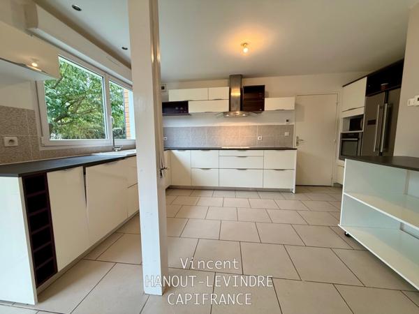 Maison à vendre 7 pièces RIVES DU LOIR EN ANJOU (49)