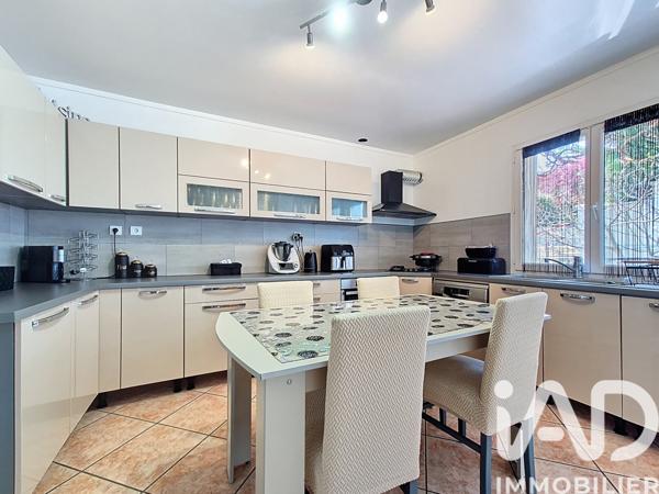 Maison à vendre 5 pièces 163 m² Vals-près-le-Puy