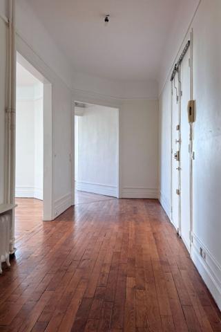 Vente Appartement154,2 m² - 5 Pièces - PARIS (75016)