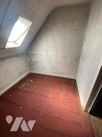 Ensemble immobilier sur environ 1 000 m² de terrain – Fort potentiel