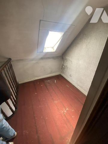 Ensemble immobilier sur environ 1 000 m² de terrain – Fort potentiel