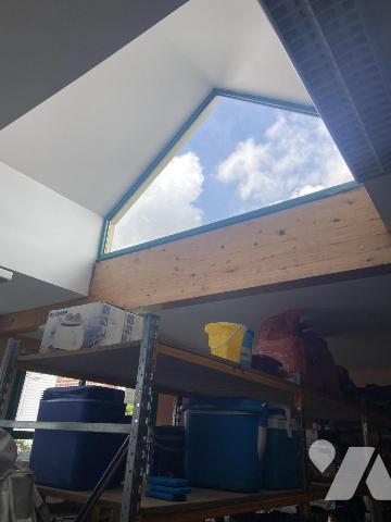 Ensemble immobilier sur environ 1 000 m² de terrain – Fort potentiel