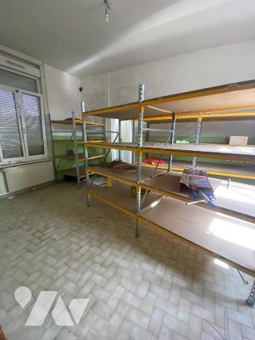 Ensemble immobilier sur environ 1 000 m² de terrain – Fort potentiel