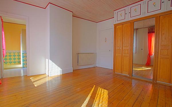 Maison à vendre    7 pièces •  Ham