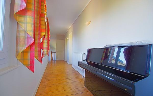 Maison à vendre    7 pièces •  Ham