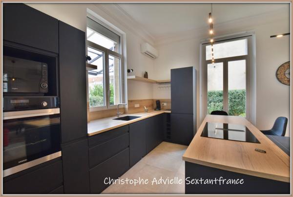 Maison bourgeoise en hyper centre de Bergerac, 6 chambres dont 1 en RDC, jardin , double garage