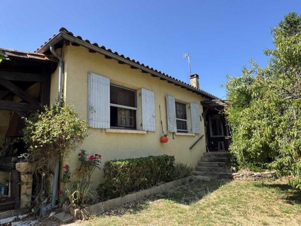 Maison contemporaine - Saint-cyprien Maison de plain-pied 3 chambres sur 9 899 m² de terrain