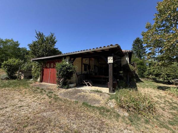 Maison contemporaine - Saint-cyprien Maison de plain-pied 3 chambres sur 9 899 m² de terrain