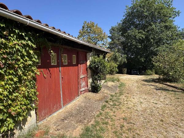 Maison contemporaine - Saint-cyprien Maison de plain-pied 3 chambres sur 9 899 m² de terrain
