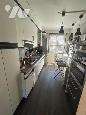 Lorient , Maison de caractère an 50  , 142m2 hab ,  garage, jardin