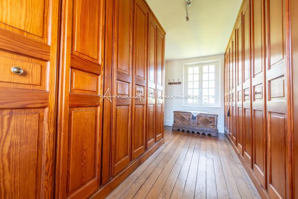 Belle propriété en pierre dans le centre village