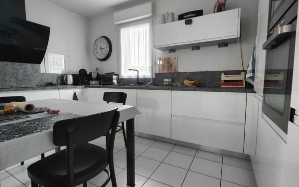 Appartement à vendre    4 pièces • 74,25 m2 Ris-Orangis