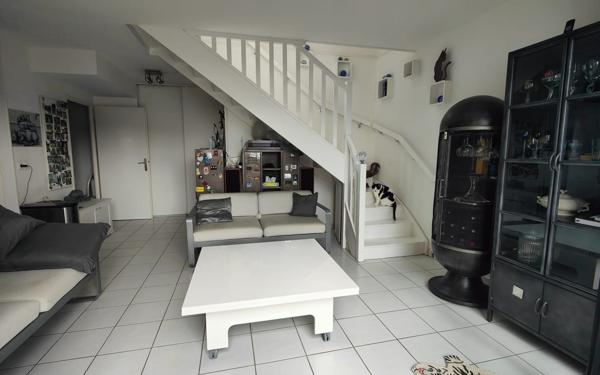 Appartement à vendre    4 pièces • 74,25 m2 Ris-Orangis