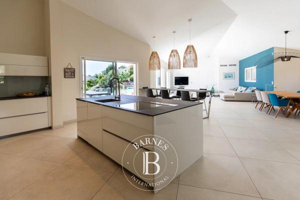Solenzara, Villa 6 Chambres -  274 m² à vendre