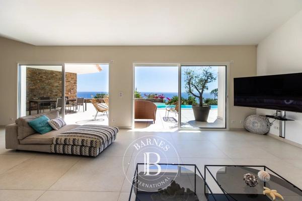 Solenzara, Villa 6 Chambres -  274 m² à vendre