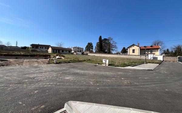 Terrain à vendre    Irigny