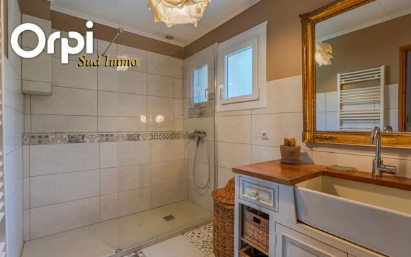 Maison à vendre    6 pièces •  Chomérac