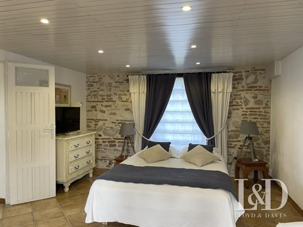 Demeure en pierre à 10 mn d'Agen