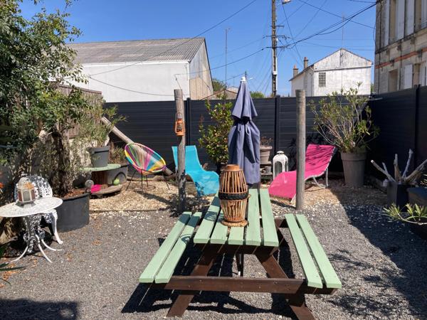 Dpt Charente Maritime (17), à vendre SAINTES maison P4, 81,24 m²